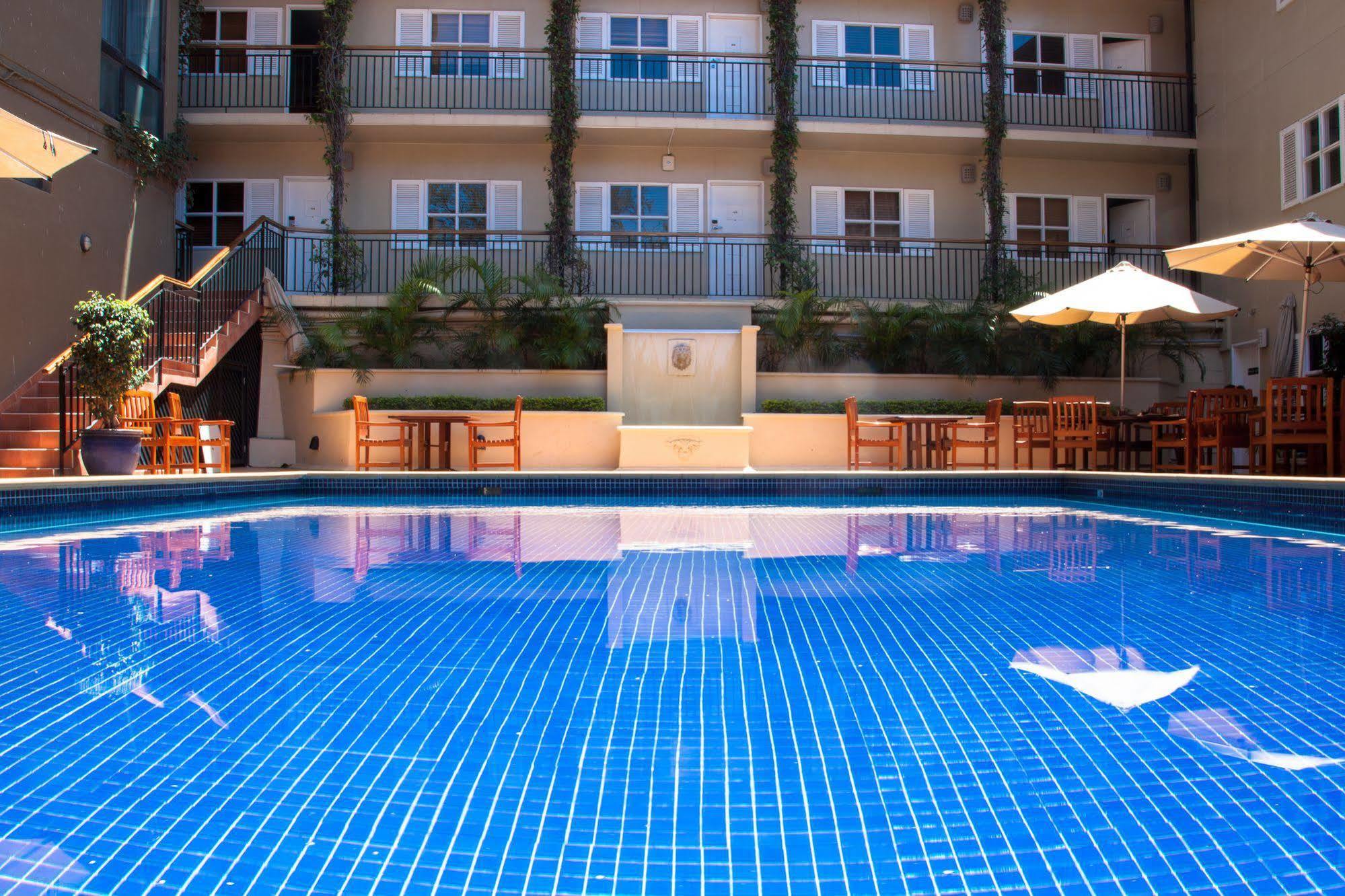 Ela Beach Hotel Порт-Морсби Экстерьер фото